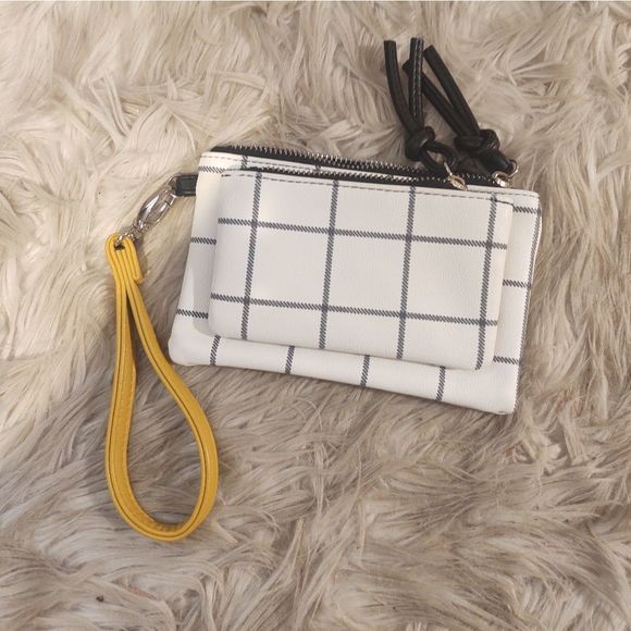 WILD FABLE • PLAID WALLET WRISLET - Picture 2 of 4